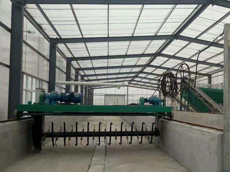 有机肥生产翻堆机